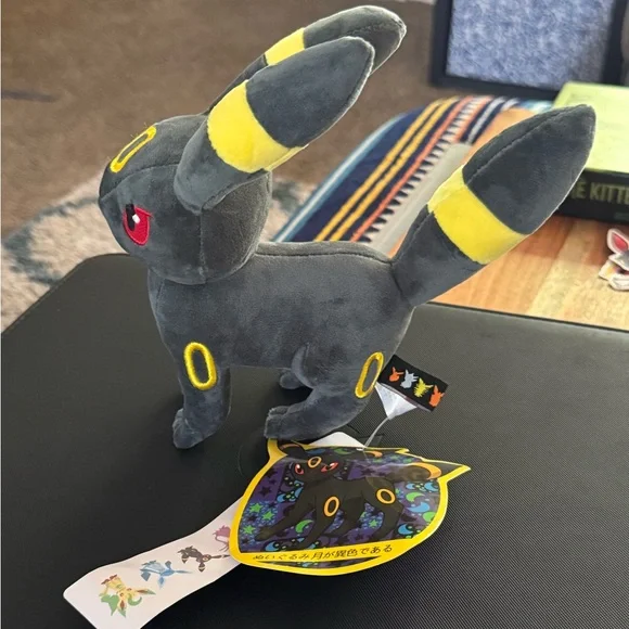 Pokemon Umbreon Plush Toy - Black and Yellow - Picture 4 of 4